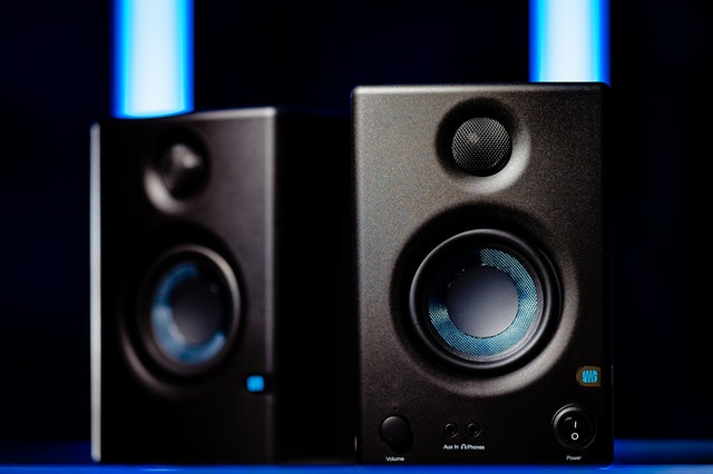Troubleshooting a pair of Powered/Active/Self-Powered Speakers