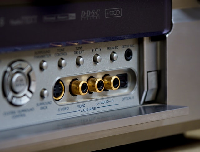 Elac UB5 Amplifier