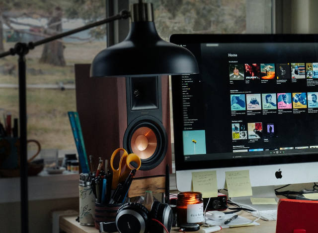 Rotel RA 10 Speakers
