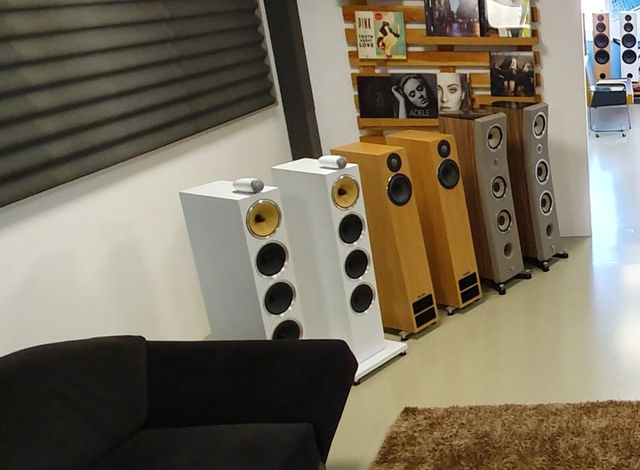Best Speakers for Krell KAV-300i