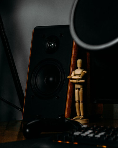 Active Bookshelf Speakers